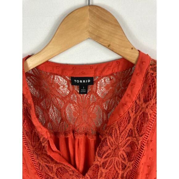 Torrid Swiss Dot Crochet Inset Tank Size 1X - Picture 6 of 10